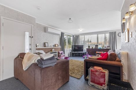 Photo of property in 6 Lugton Street, Nawton, Hamilton, 3200