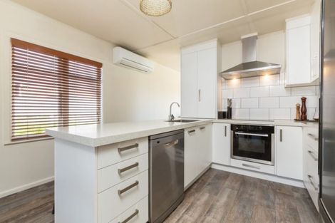 Photo of property in 19 Ngarimu Street, Avonside, Christchurch, 8061