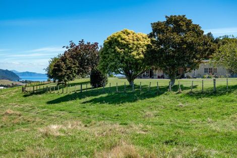 Photo of property in 69 Hitiri Road, Kinloch, Taupo, 3377