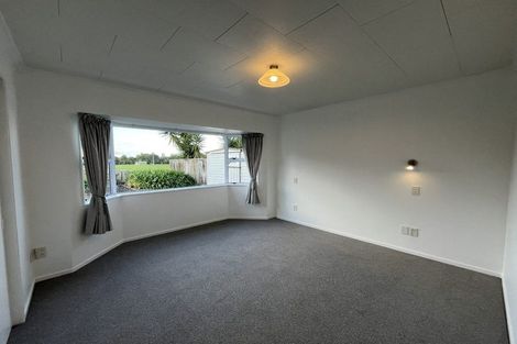 Photo of property in 2/31 Fitzroy Road, Fitzroy, New Plymouth, 4312