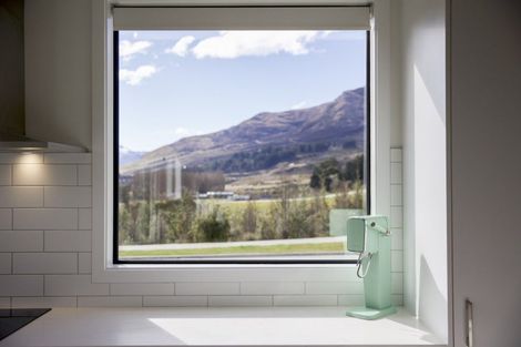 Photo of property in 45 Bannister Street, Jacks Point, Queenstown, 9371
