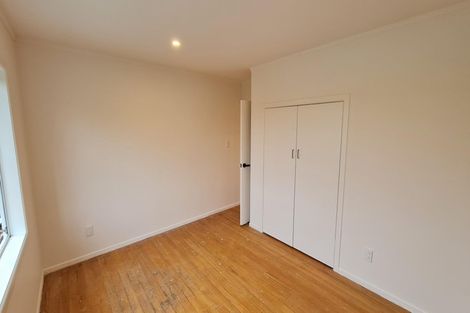 Photo of property in 31 Lanigan Street, Birkdale, Auckland, 0626