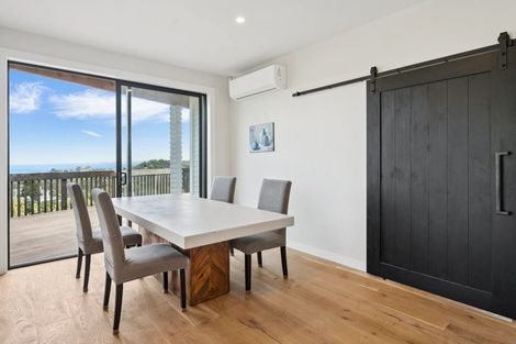 Photo of property in 645-649 South Titirangi Road, Titirangi, Auckland, 0604