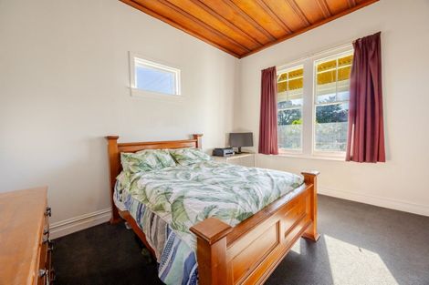 Photo of property in 61 Bibby Street, Waipawa, 4210