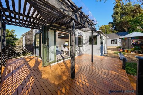 Photo of property in 144 Weatherly Road, Torbay, Auckland, 0630