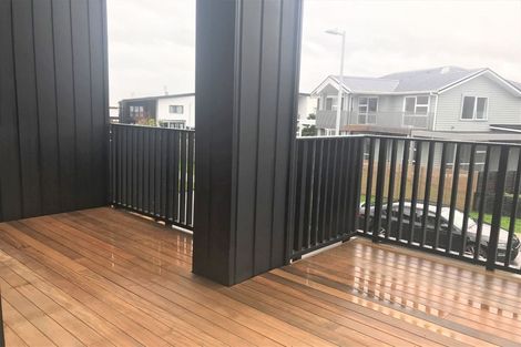 Photo of property in 93 Bomb Point Drive, Hobsonville, Auckland, 0616