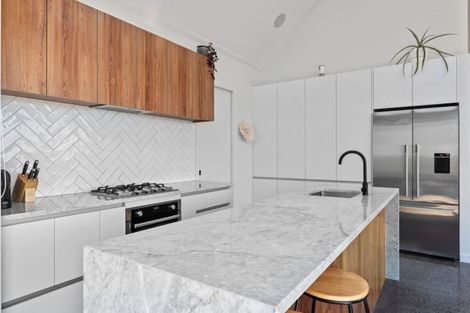 Photo of property in 31 James Paige Lane, Riverhead, 0793