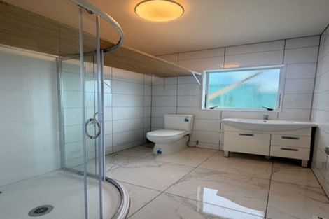 Photo of property in 8 Penlington Place, Karori, Wellington, 6012