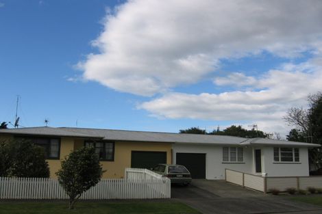 Photo of property in 10 Mcdonald Place, Awapuni, Palmerston North, 4412