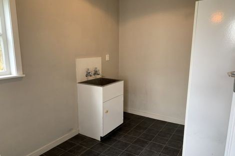 Photo of property in 27 Miro Street, Takaro, Palmerston North, 4410