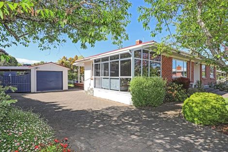 Photo of property in 32 Campbell Street, Havelock North, 4130