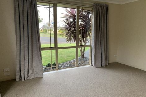 Photo of property in 12 Carribean Place, Papamoa Beach, Papamoa, 3118