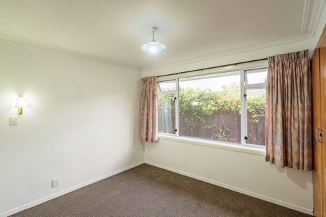 Photo of property in 21 Beatrice Place, Avonhead, Christchurch, 8042