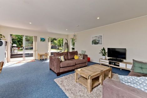 Photo of property in 7 Celina Place, Browns Bay, Auckland, 0630