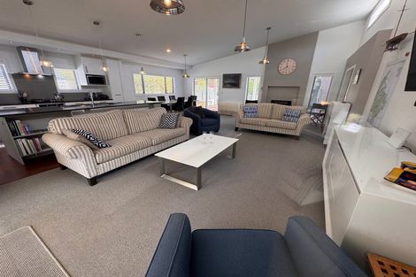 Photo of property in 29 Beach Road, Waikawa, Picton, 7220