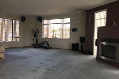 Photo of property in 3 The Enclave, Totara Heights, Auckland, 2105