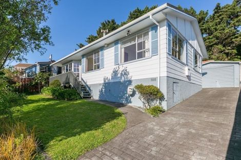 Photo of property in 148 Mark Avenue, Grenada Village, Wellington, 6037