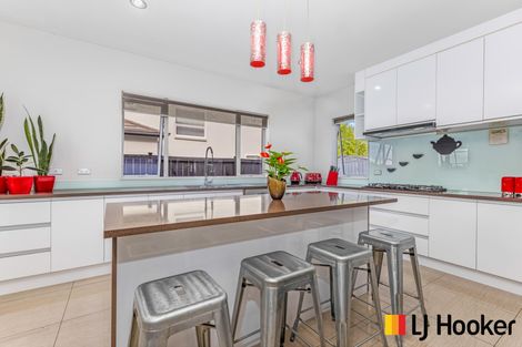 Photo of property in 39 Pickaberry Avenue, Karaka, Papakura, 2113