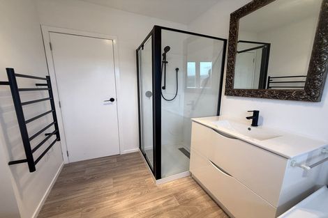 Photo of property in 10 Zealandia Road, Manly, Whangaparaoa, 0930