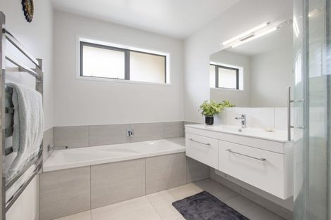 Photo of property in 10 Nolan Place, Katikati, 3129