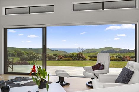 Photo of property in 812 Ruapuke Road, Raglan, 3296