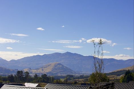 Photo of property in 27 Double Cone Road, Jacks Point, Queenstown, 9371
