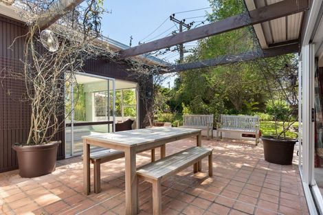 Photo of property in 72 Glenvar Road, Torbay, Auckland, 0630