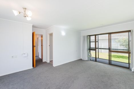 Photo of property in 5 Herbert Avenue, Cloverlea, Palmerston North, 4412