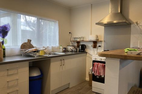 Photo of property in 32 Glamis Avenue, Strathmore Park, Wellington, 6022