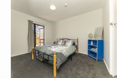 Photo of property in 1/69 Glencoe Road, Browns Bay, Auckland, 0630