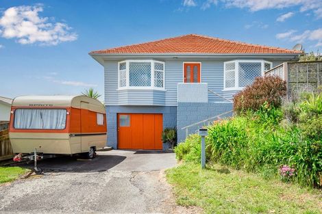 Photo of property in 106 Renown Road, Raumati South, Paraparaumu, 5032