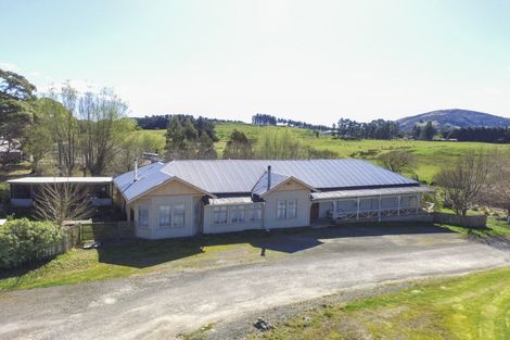 Photo of property in 3345 Weber Road, Weber, Dannevirke, 4970