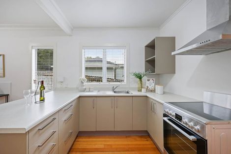 Photo of property in 72 East Street, Pukekohe, 2120