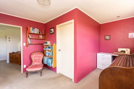 Photo of property in 63 Mcphee Street, Dannevirke, 4930