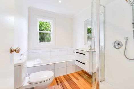 Photo of property in 20 Kiwi Avenue, Forest Lake, Hamilton, 3200