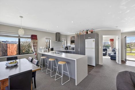 Photo of property in 90 Stirling Drive, Morrinsville, 3300