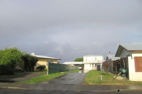 Photo of property in 15 Ramsey Crescent, Flaxmere, Hastings, 4120