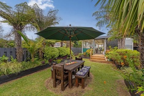 Photo of property in 26 South Highway East, Whitianga, 3510