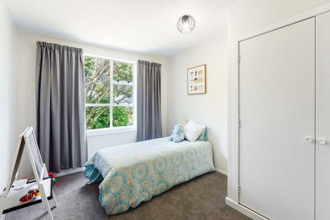 Photo of property in 30 Ruru Street, Waikanae, 5036