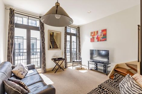 Photo of property in 5 Cheshire Street, Cannons Creek, Porirua, 5024