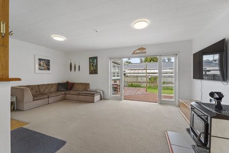 Photo of property in 103 Atkinson Avenue, Otaki Beach, Otaki, 5512