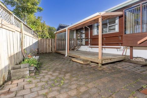 Photo of property in 2/21 Helvetia Drive, Browns Bay, Auckland, 0630