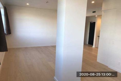 Photo of property in Quantum On Thorndon Quay, 2/163b Thorndon Quay, Pipitea, Wellington, 6011