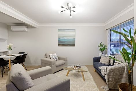 Photo of property in 7/1 Pine Street, New Lynn, Auckland, 0600