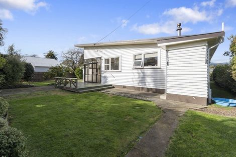 Photo of property in 81 Queenwood Road, Levin, 5510