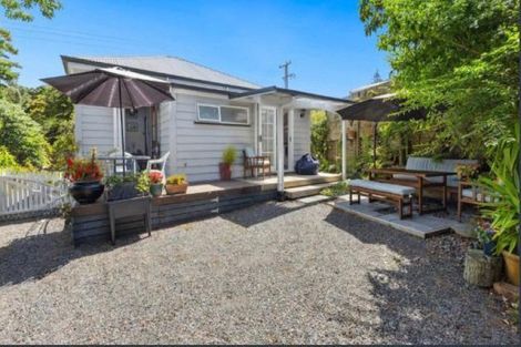 Photo of property in 15 Pomare Road, Russell, 0202