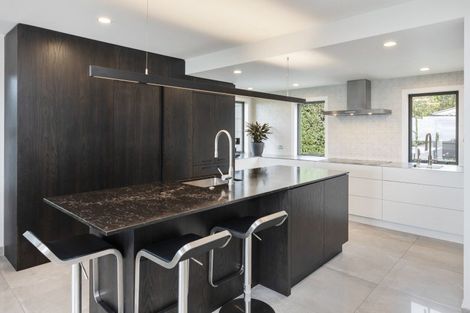 Photo of property in 5 Ophir Lane, Redcliffs, Christchurch, 8081