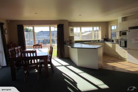 Photo of property in 72 Broadhaven Avenue, Parklands, Christchurch, 8083