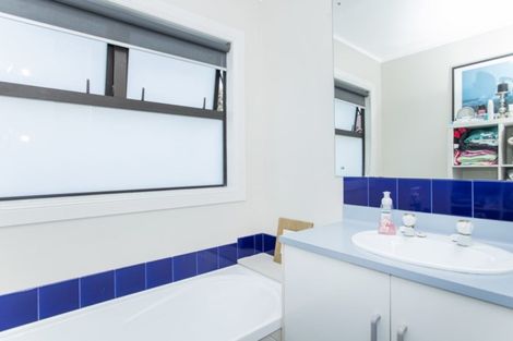 Photo of property in 52 Awapuni Road, Awapuni, Gisborne, 4010