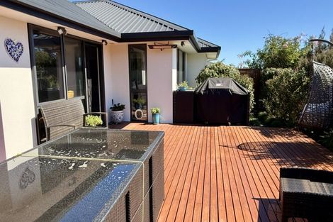 Photo of property in 3 Huntaway Close, Stoke, Nelson, 7011